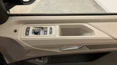 Volkswagen Multivan 2.0 TDI Life 5dr DSG Diesel Estate